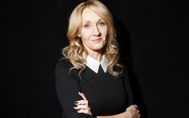 Verrader Rowlings pseudoniem krijgt boete