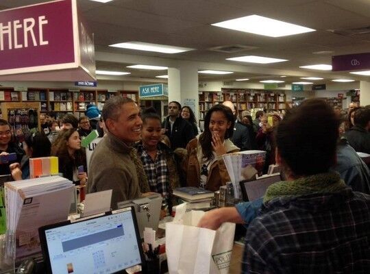 Obama shopt bij onafhankelijke boekhandel