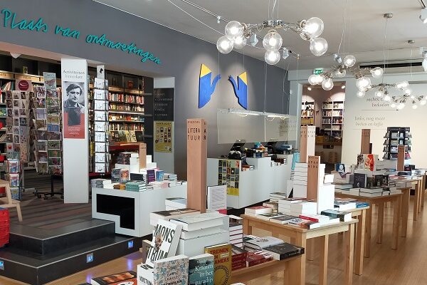 Boekhandel Hijman Ongerijmd: De boekhandel als podium
