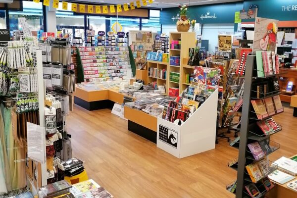 The Read Shop Kroonpassage: Bezoekers van ver weg 